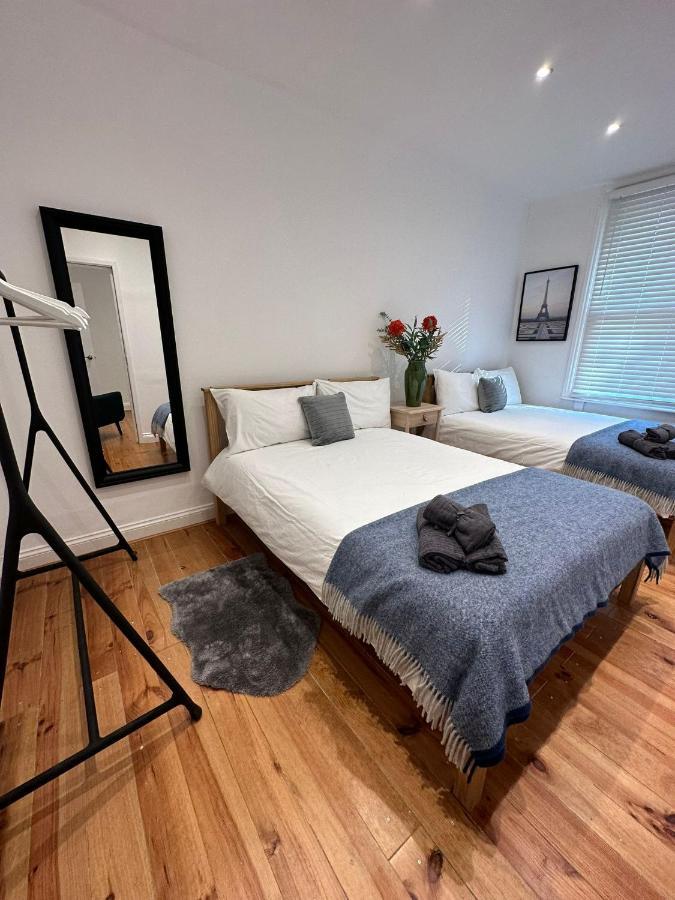 Notting Hill Guest Flat Daire Ealing Dış mekan fotoğraf